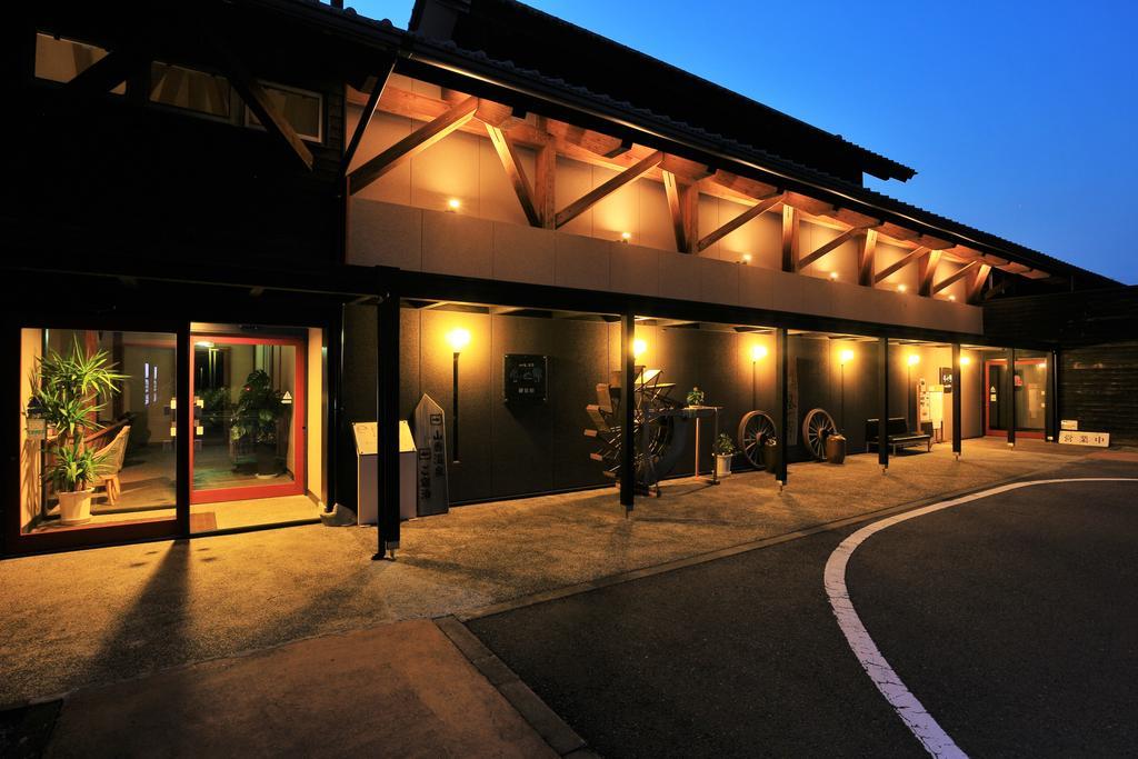 Yamaga Onsen Kazenosato Hotel Kitsuki Esterno foto